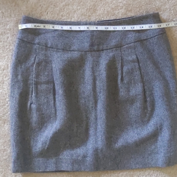 Ann Taylor LOFT Herringbone pattern Mini Skirt - Picture 6 of 6